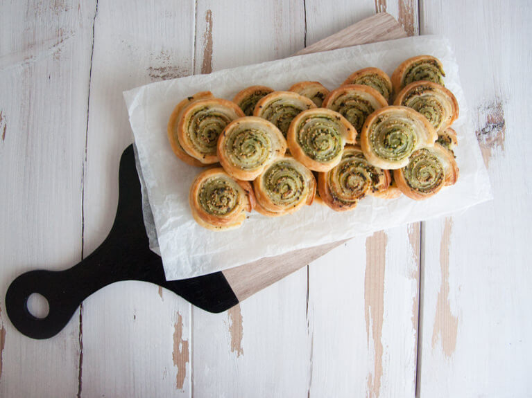 vegan thanksgiving pesto snails - 20 Vegan Recipes for a Thanksgiving Feast