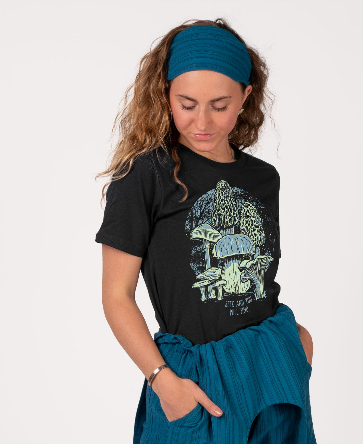 Mushroom Forager Organic T-Shirt - Unisex Women