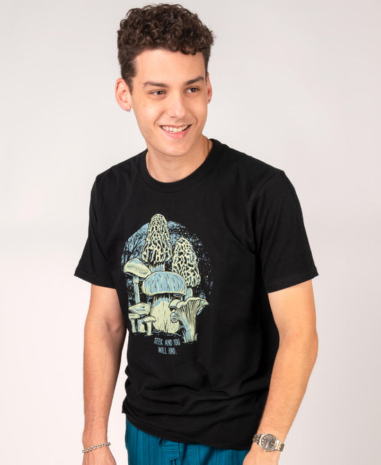 Mushroom Forager Organic T-Shirt - Unisex - Mushroom Forager Organic T-Shirt | Soul Flower Men
