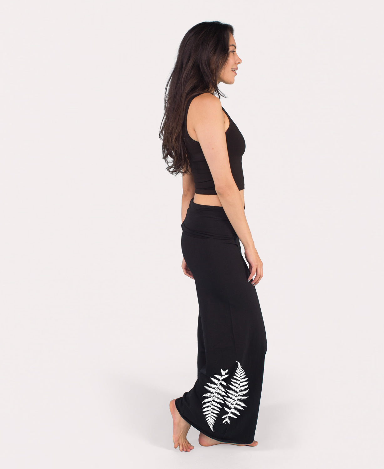 Ferns Flowy Pants in Black