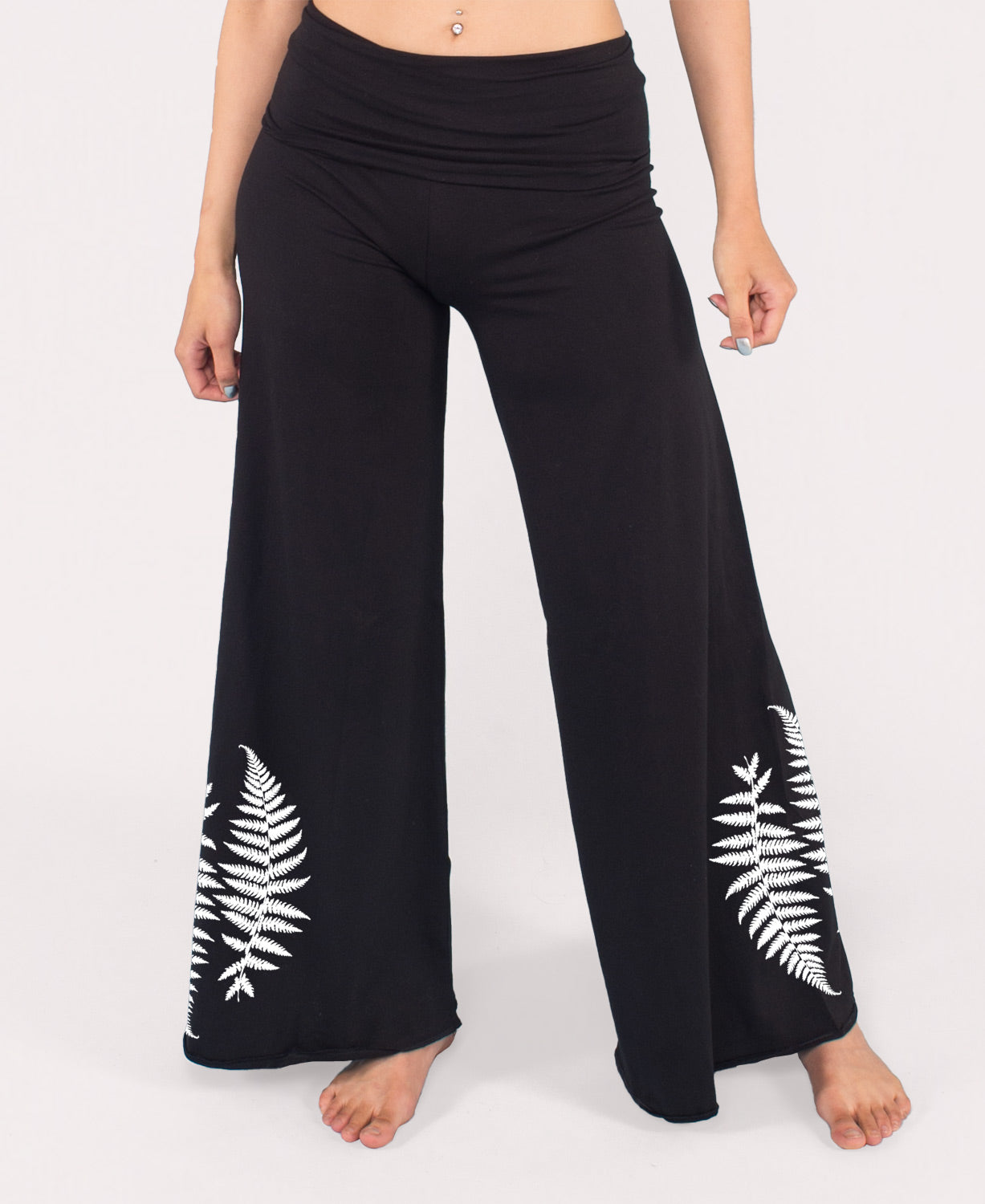 Ferns Flowy Pants in Black